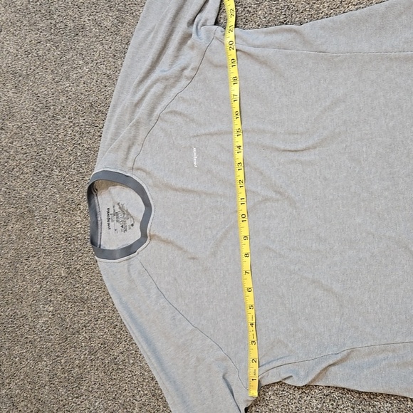 Patagonia Men's Base Layer Light Gray Long Sleeve Tee Top Sz XL - Picture 5 of 7
